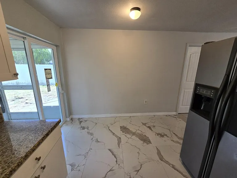 3406 Murrow St — Photo 10