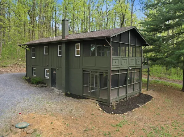 52 Hickory Nut Rd, Linden, VA 22642