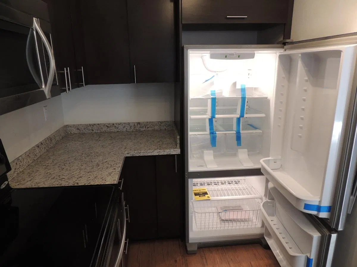 Studio, 506 sqft, $1,890 — Photo 3
