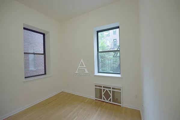 Rented by Peter Ashe | media 3