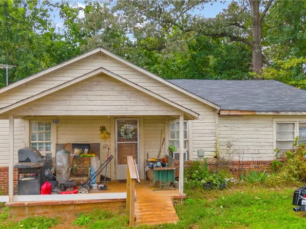 1703 Coffee Rd, Westminster, SC 29693