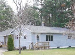 546 Soper St, Morrisonville, NY 12962