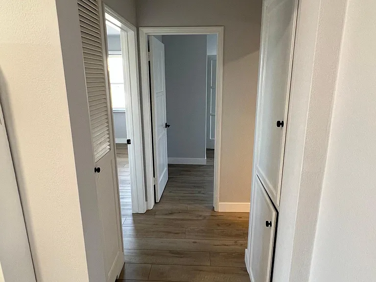 863 Diamond St — Photo 10