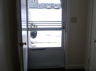 35 Mile Creek Rd APT 2A, Old Lyme, CT 06371