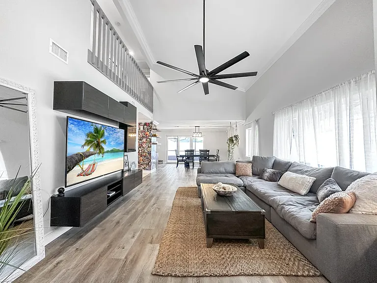5 Dalton Pl — Photo 6