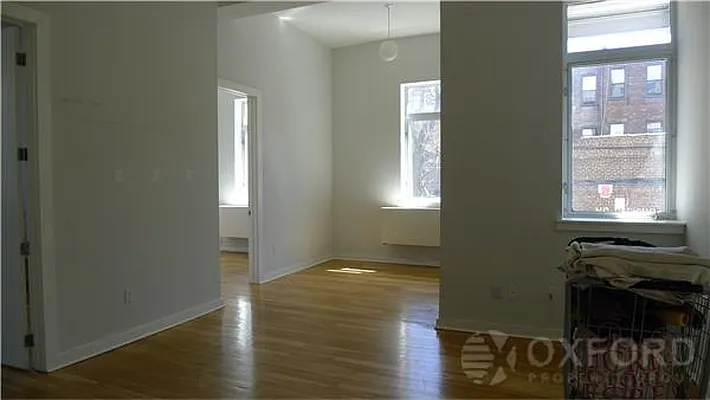 Rented by Oxford Property Group | media 7