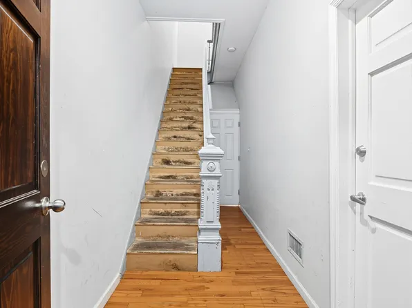 251 Patchen Avenue image 13 of 14