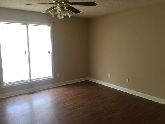 2nd image of 3110 S Canal Dr