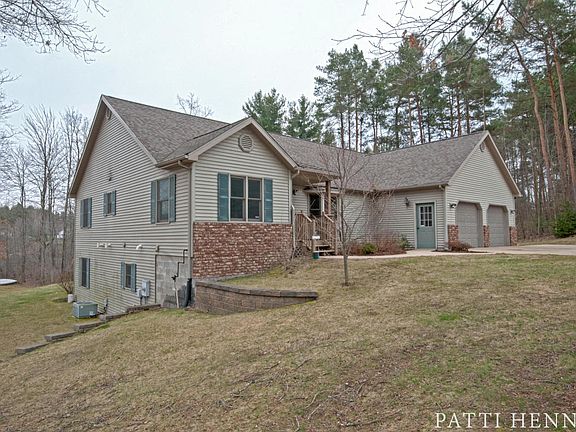 2nd image of 13550 Pine Island Dr NE