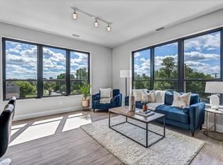 907 Winter St NE UNIT 206, Minneapolis, MN 55413