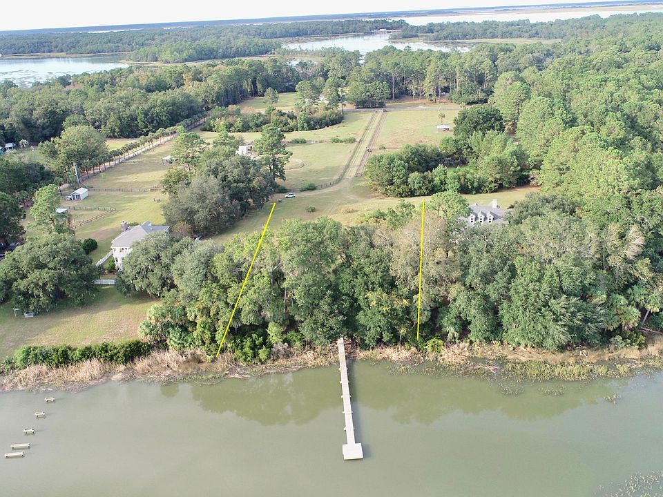 1st image of 15 Belle Isle Farms Dr