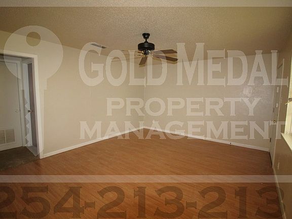3rd image of 1201 Blue Bird Dr APT 4