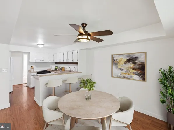 5647 Harpers Farm Rd Unit F, Columbia, MD 21044