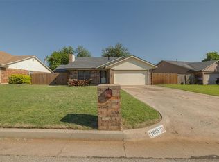 11605 SW 5th St, Yukon, OK 73099