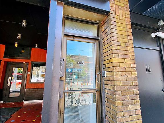 3rd image of 575 College St #A
