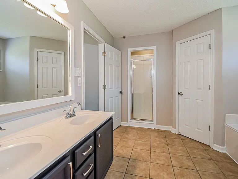 5746 Oakley Dr — Photo 11