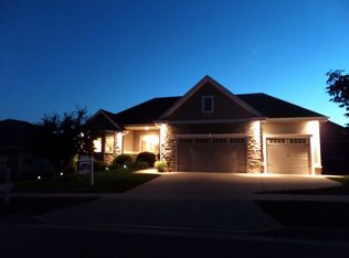 1307 Reed Ct, Waunakee, WI 53597