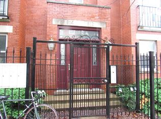 812 S Miller St #3S, Chicago, IL 60607