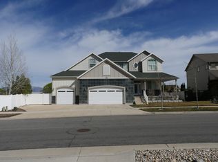 8297 S Saddle Oaks Ct, West Jordan, UT 84081