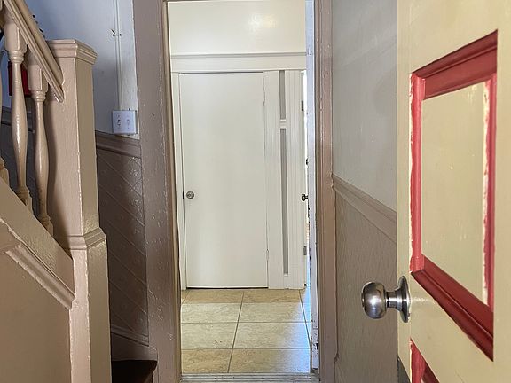 2nd image of 1184 Alabama St