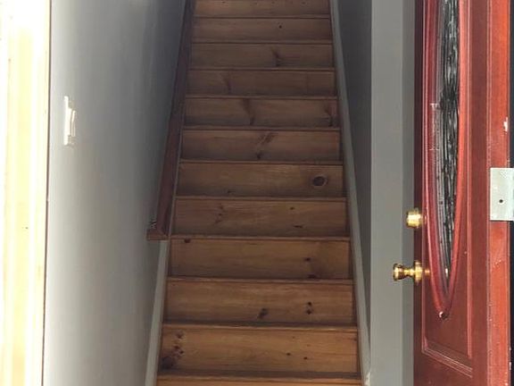 4th image of 2830 Wickham Ave #2