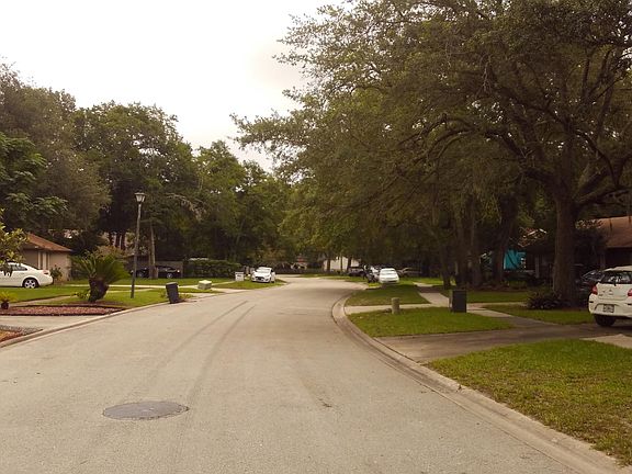 4th image of 1086 Mimosa Cove Ct W