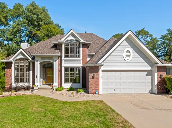 346 Golden Oaks Dr, Council Bluffs, IA 51503