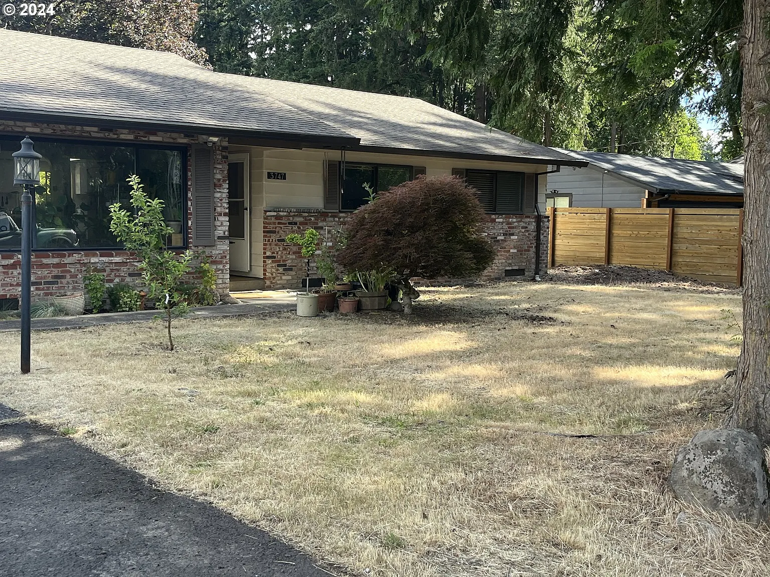 3747 SE Bentley St photo 1