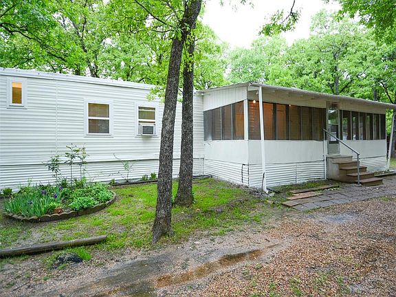 4th image of 618 Lakeshore Dr