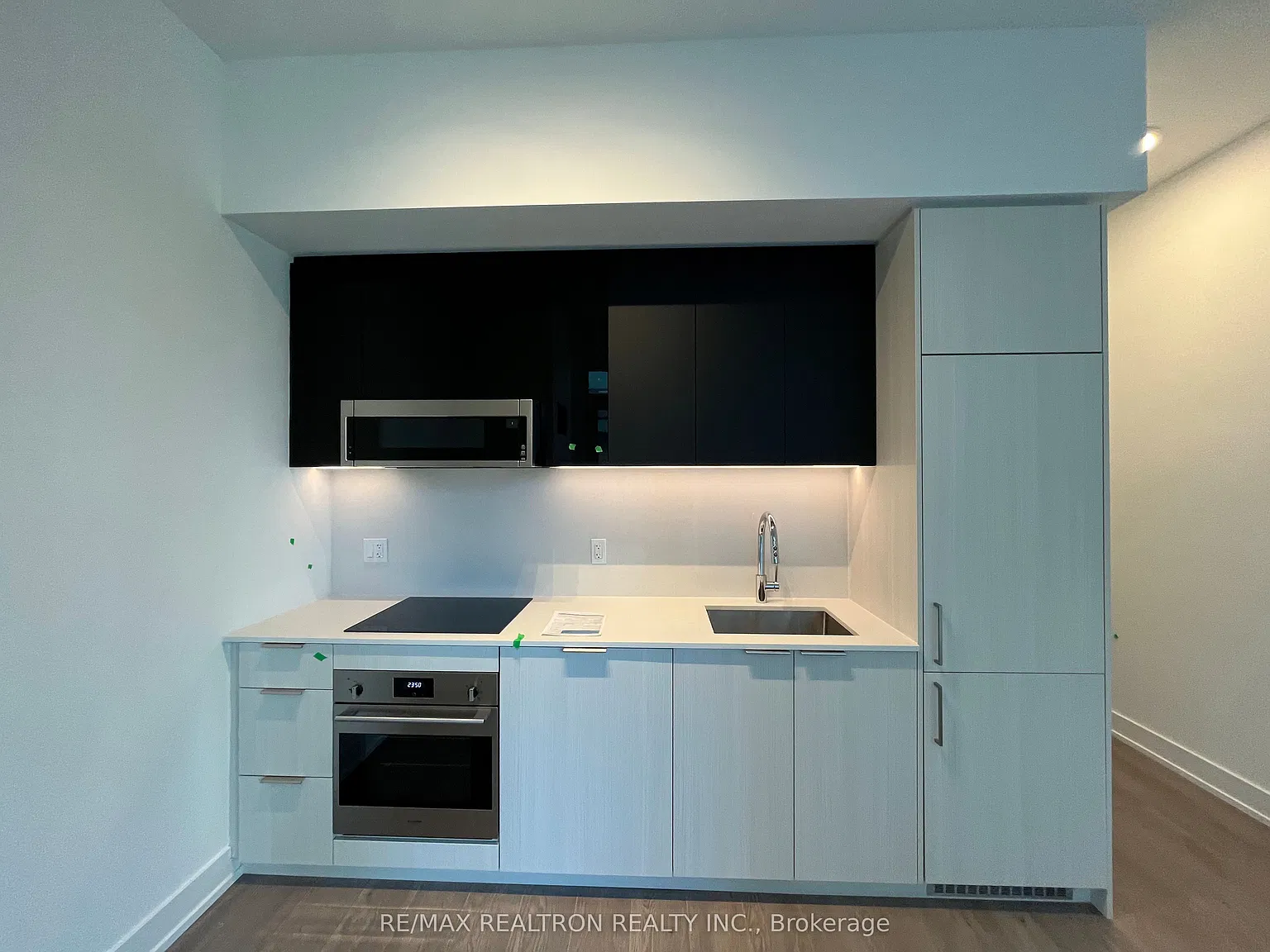 JAC Condos — Photo 1