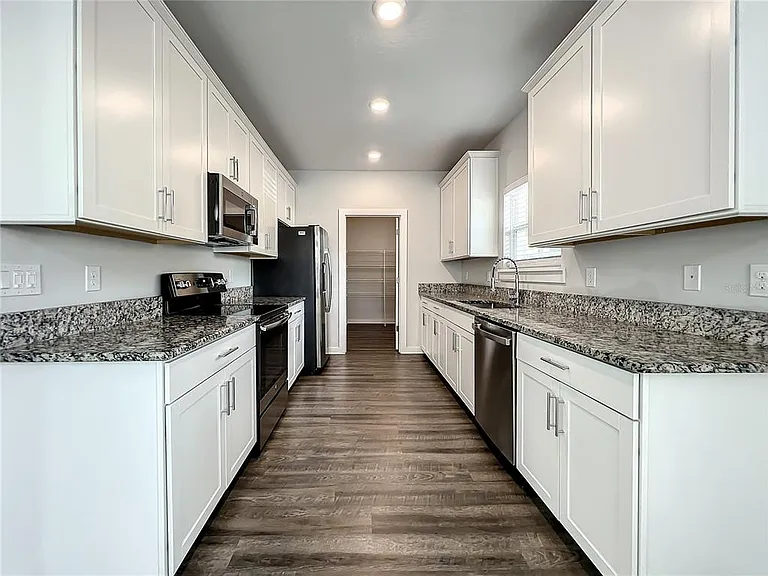 3715 W Wisconsin Ave #3 — Photo 5