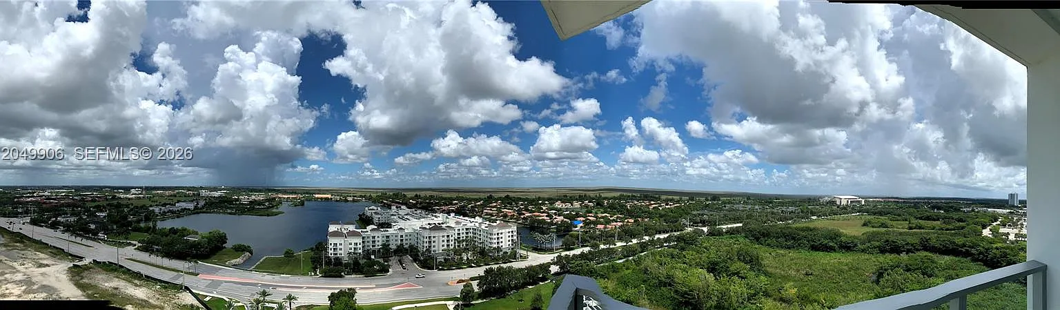 Metropica North Tower One — Photo 4
