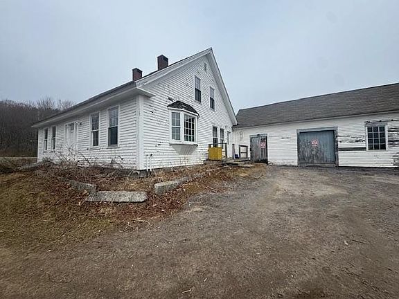 2nd image of 125 Grapevine Rd