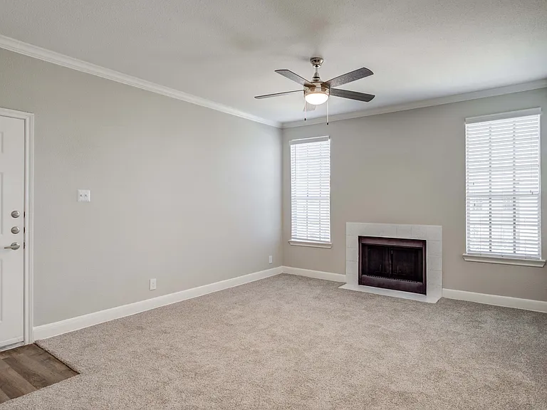 Signature Point Apartment Homes — Photo 47