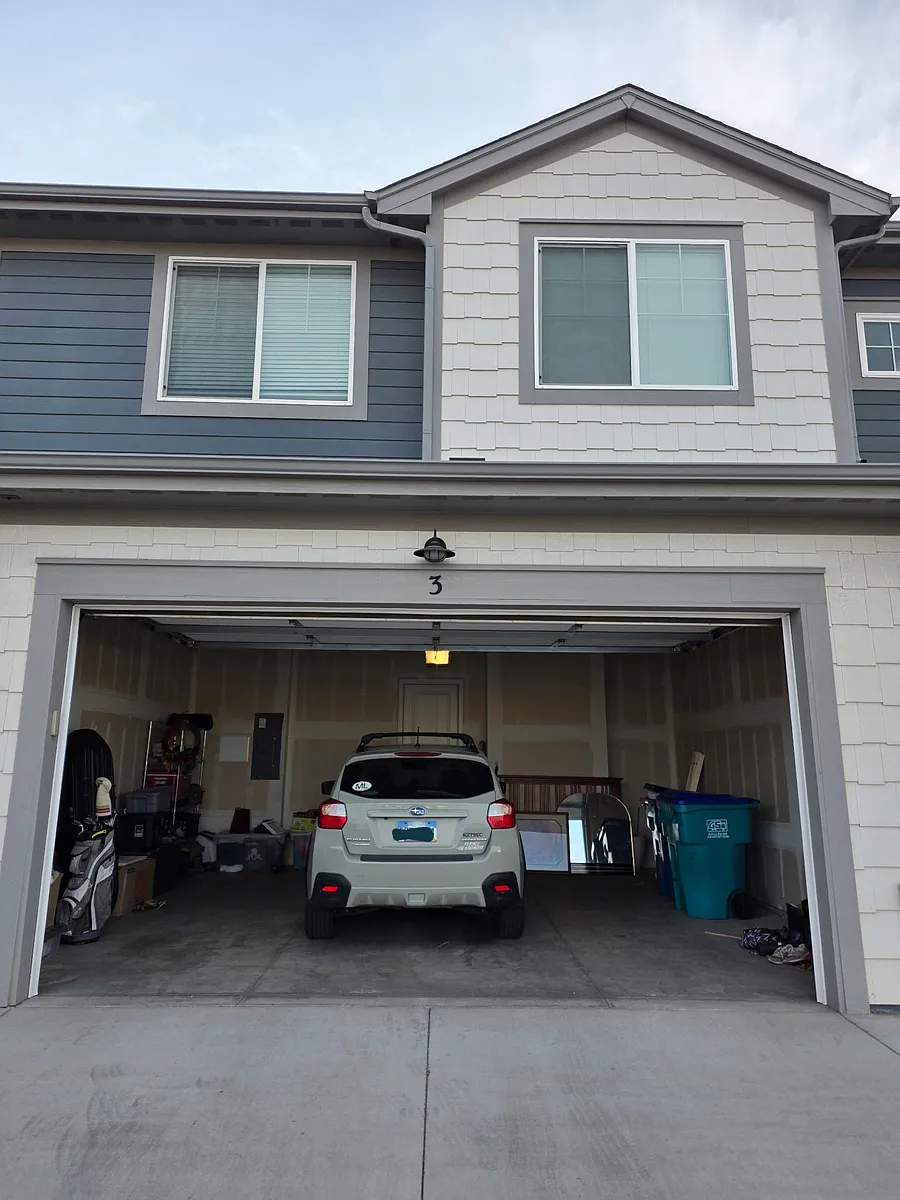 Building Photo - 8482 Cromwell Dr #3