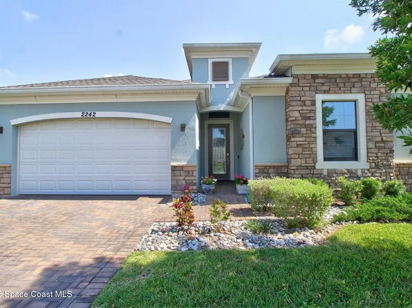 2242 Great Belt Cir, Melbourne, FL 32940