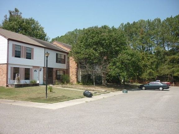 3rd image of 2304 London Company Way