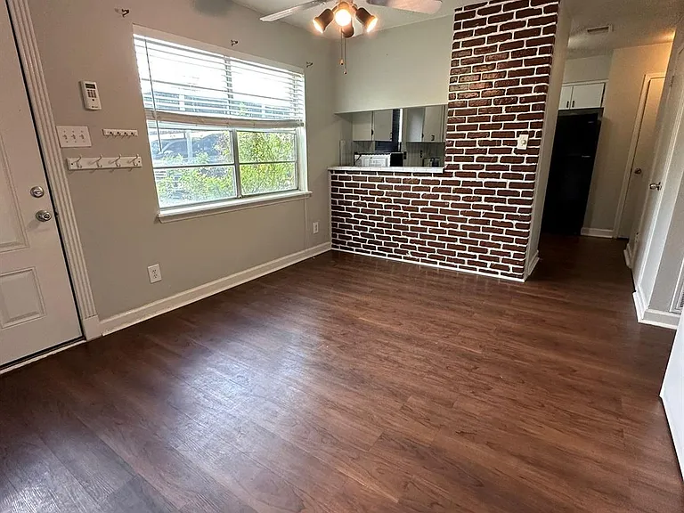 7305 S Gessner Dr — Photo 15
