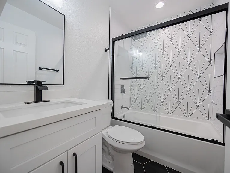 2519 W Vineyard Rd — Photo 12
