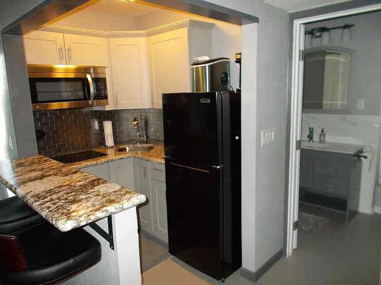 2260 Mimosa Ln — Photo 2