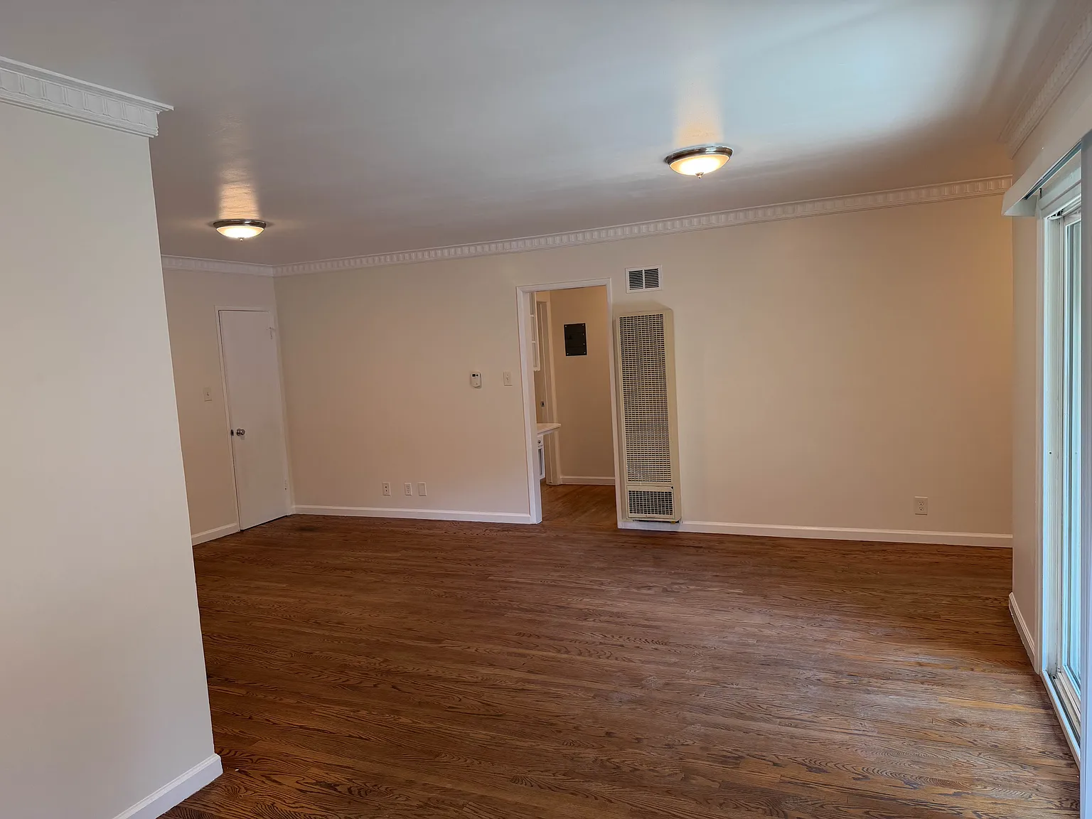 2 bed, 1375 sqft, $2,600 — Photo 2