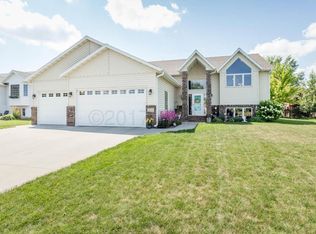 4268 43rd Ave S, Fargo, ND 58104