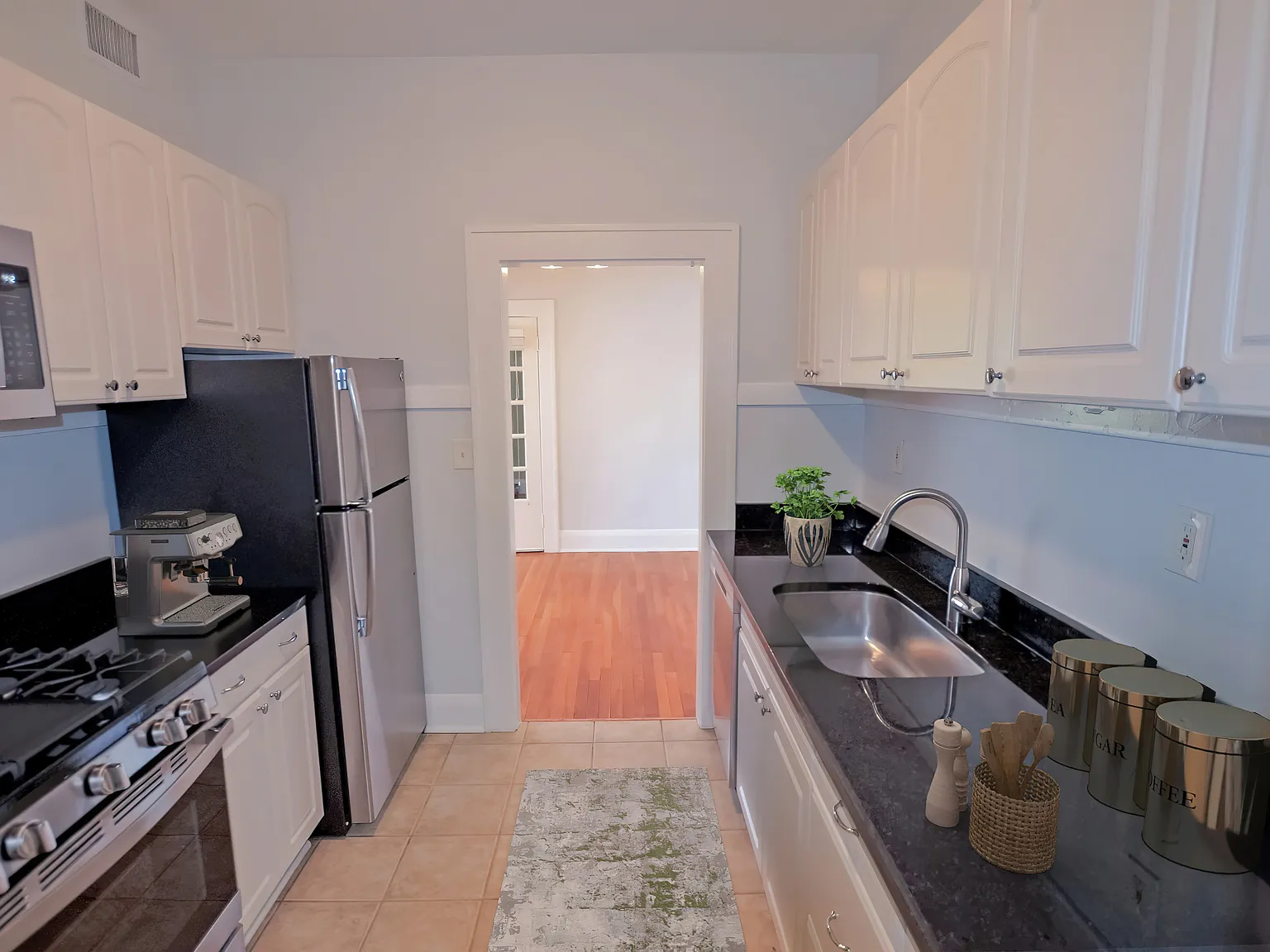 1 bed, 800 sqft, $2,550 — Photo 4
