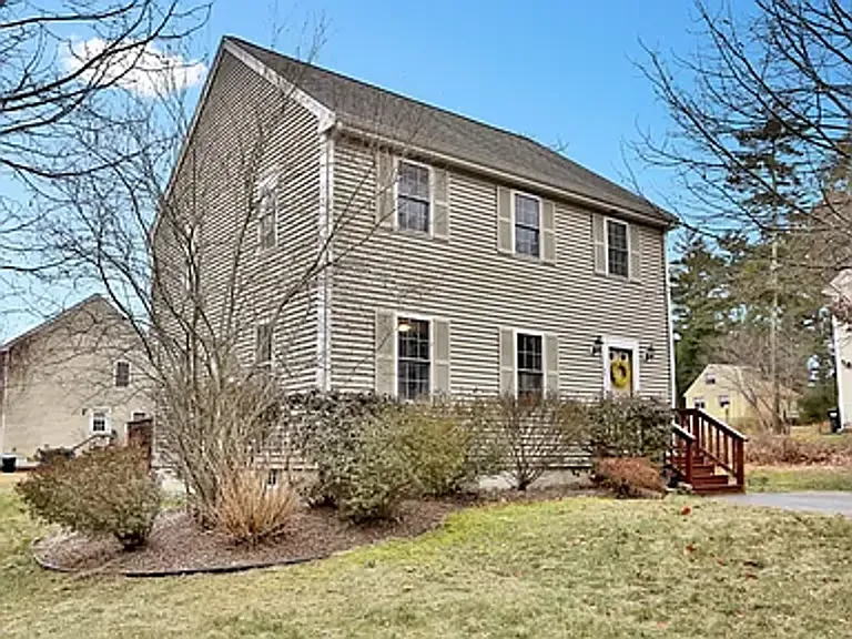 45 Scheffler Dr — Photo 1