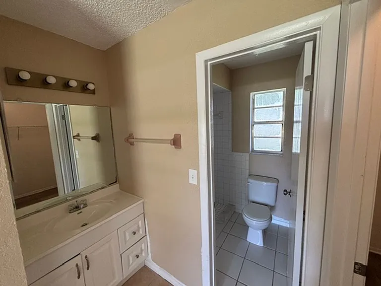 3206 Ambassador Ave — Photo 8