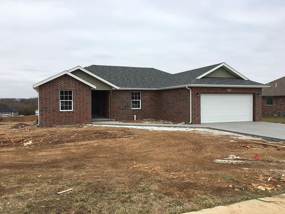 1st image of 683 Wright Dr