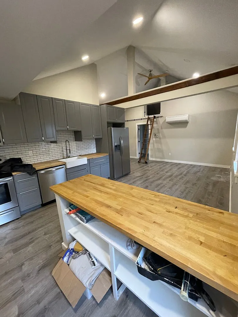 82 Fair Street — Photo 2
