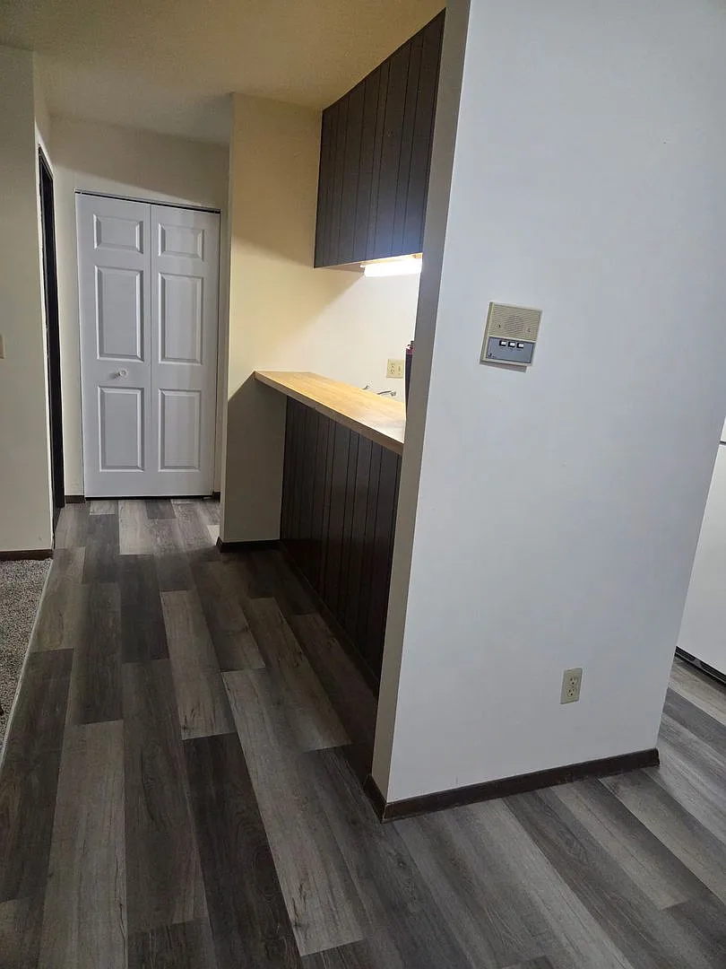 Evergreen Apartments of Hartford, LLC — Photo 1
