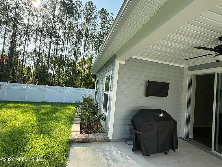 323 Holly Forest Dr — Photo 6