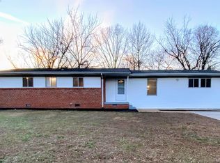 917 Speake Rd NW, Huntsville, AL 35816